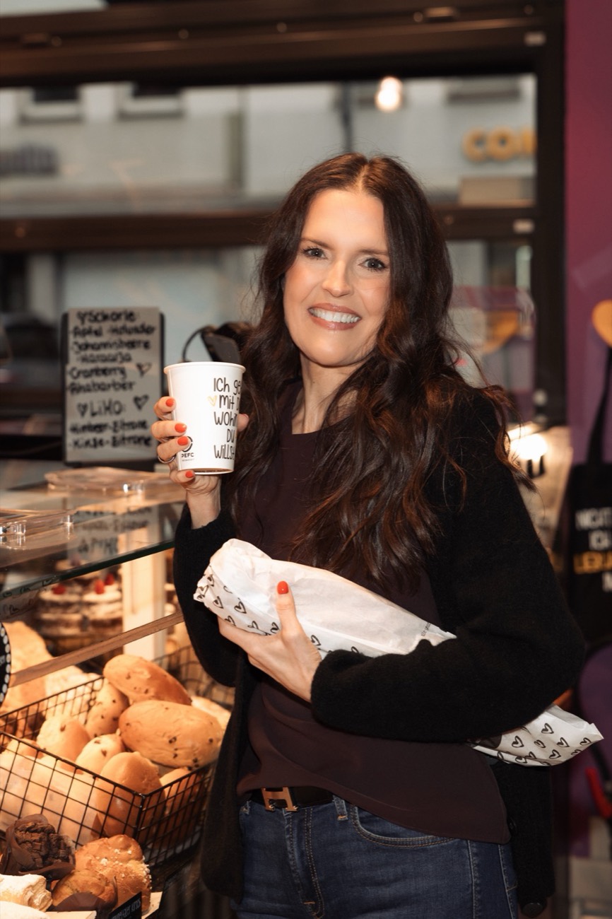 Tanja Huck in einer Filiale der Bäckerei Huck in Frankfurt